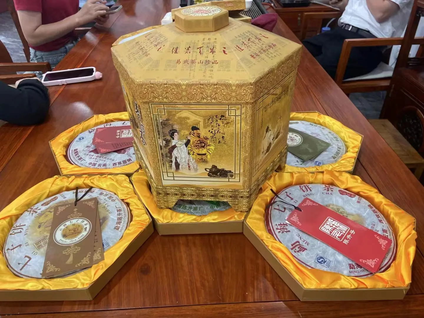 嘉善回收陈升号普洱茶2007年生茶熟茶图2