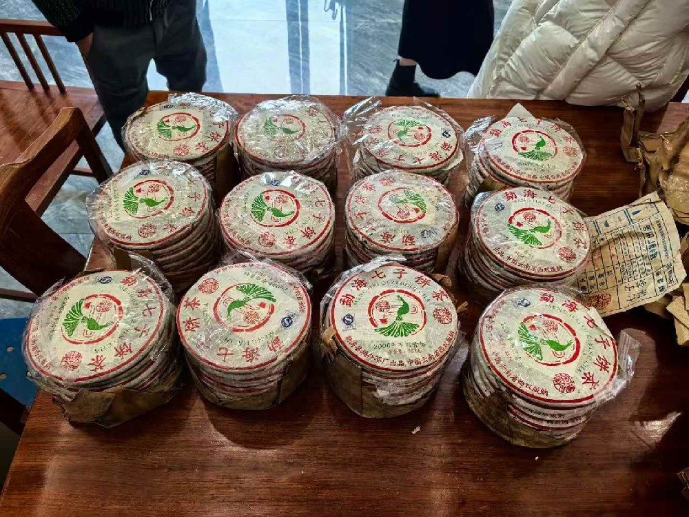 嘉善普洱茶回收专业服务，全国高价上门回收，24小时联系电话